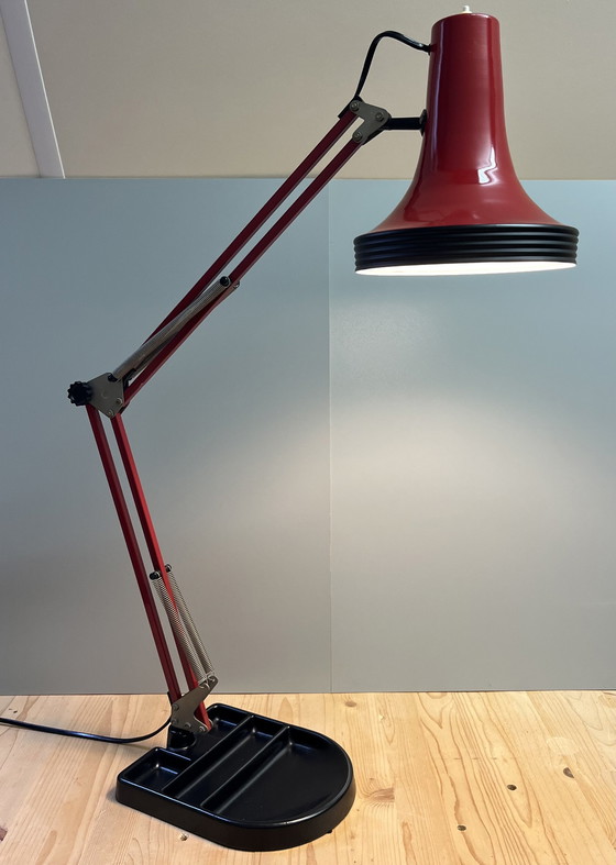 Image 1 of Zeldzame Vintage Belgische Architectenlamp in Rood/Zwart (Jaren ’70)