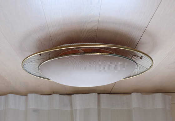 Image 1 of Plafondlamp ERCO metaal raster kunststof jaren 50 UFO stijl Ernst Igl 63 cm