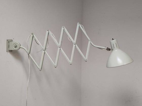 Image 1 of Hala Zeist Model 110 Herman Busquet Wandlamp