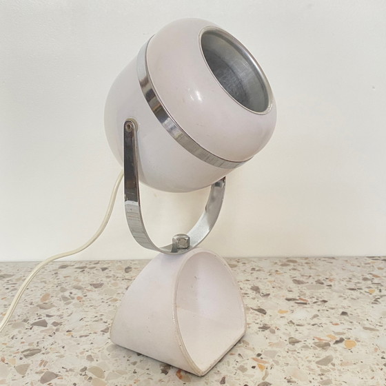 Image 1 of SPACE AGE WITTE EYEBALL TAFEL LAMP - JAREN 60