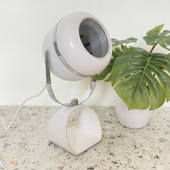 Image 1 of SPACE AGE WITTE EYEBALL TAFEL LAMP - JAREN 60