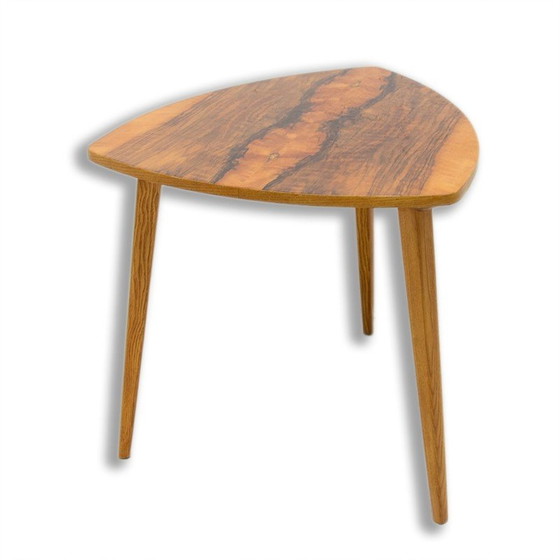 Image 1 of Vintage bijzettafel in walnoot, Tsjecho-Slowakije 1970