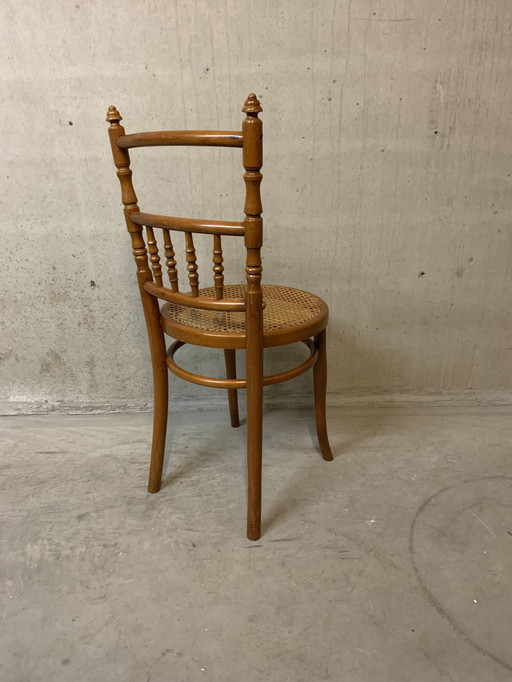 Thonet Stoel In Uitstekende Staat