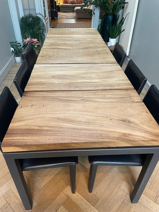 Eetkamertafel 