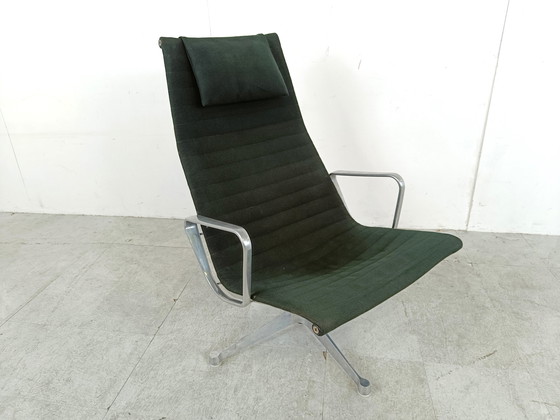 Image 1 of Charles & Ray Eames EA124 Loungestoel in zwarte stof, jaren 70