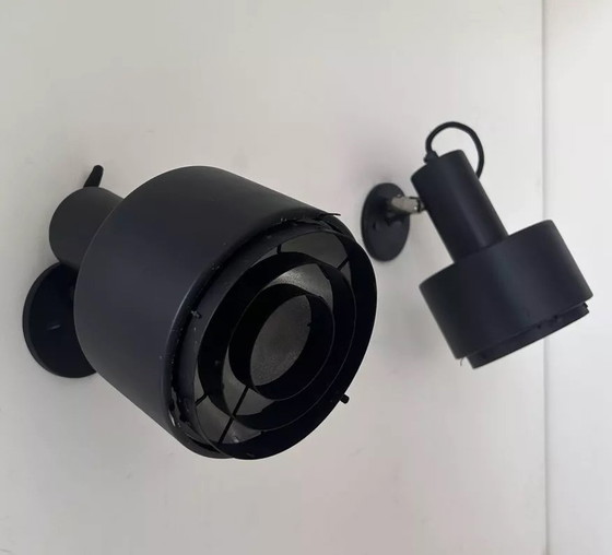 Image 1 of 2X Louis Poulsen Vintage Wandlampen, Zwart Gelakt Metaal, Denemarken 1970