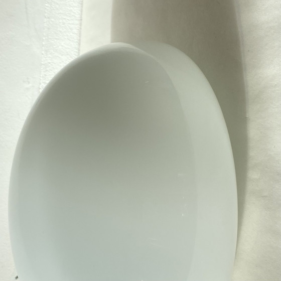 Image 1 of Grote Halve Maan Wandarmatuur 30 cm Wit Opaline Glas
