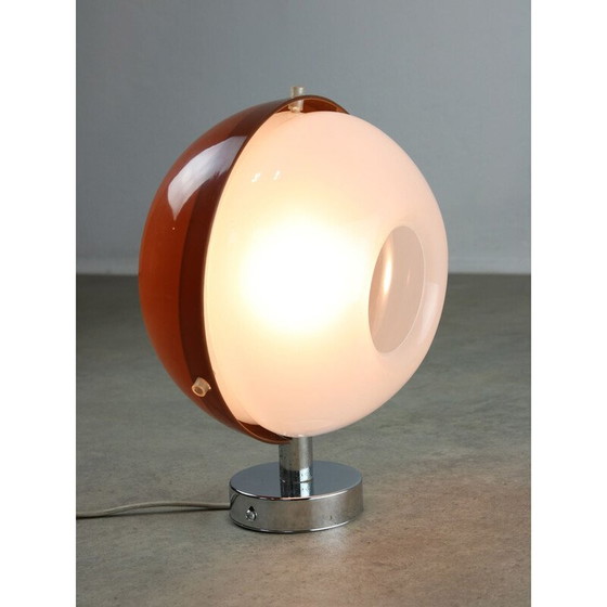 Image 1 of Vintage Spage Age bruin plexiglas wandlamp, Italië 1970