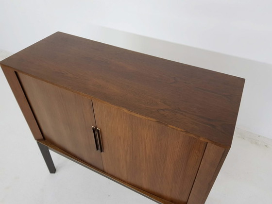 Image 1 of Mid-century audiokast met schuifdeuren