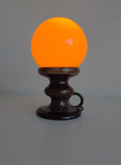 Keramieken Aardewerken Vintage Tafellamp met Oranje Glazen Bol, West Germany Fat Lava Stijl