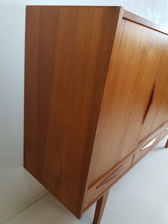 Image 1 of Vintage teakhouten dressoir | highboard | wandkast Deens