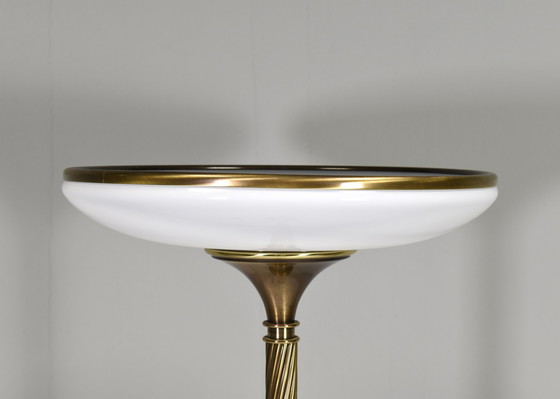 Image 1 of Relco Milano gedraaid messing / opaline glazen vloerlamp - Italië, circa 1970