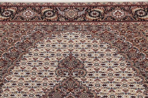 Image 1 of Nieuw Tabriz Wol & Zijde Vloerkleed met Mahi Ontwerp - Prachtige Zijden Hoogtepunten