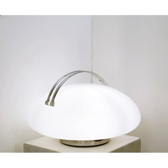 Image 1 of Mid Century tafellamp in glas opaline en chroom van Angelo Mangiarotti, Italië 1970