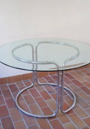 Ruimte tijdperk 80's chroom en glas ronde tafel