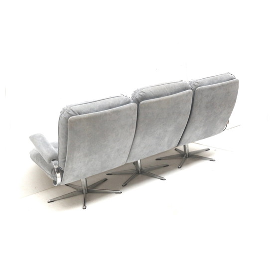 Image 1 of Vintage 3-zits bank met grijs suède bekleding gemaakt in de jaren '70