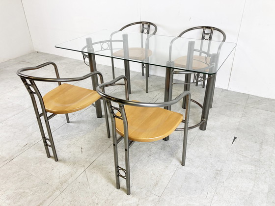 Image 1 of Postmoderne eetkamerstoelen en tafel