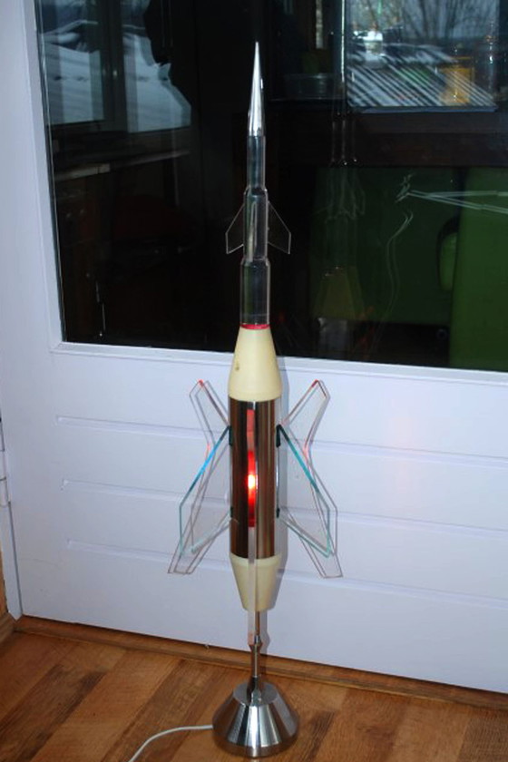 Image 1 of Space age raket lamp