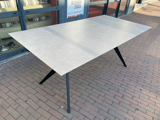 Image 1 of Bert Plantagie eettafel