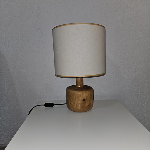 Lamp van massief iepenhout