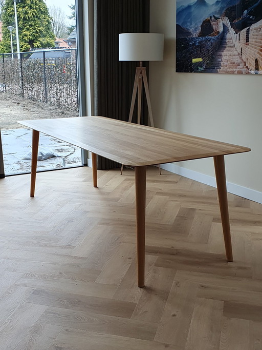 Sav & Økse eikenhouten tafel