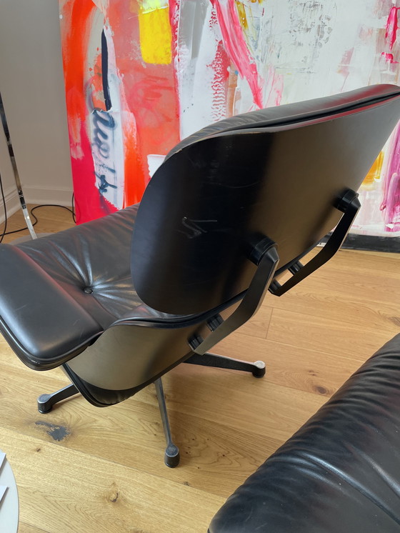 Image 1 of Vintage Vitra Volledig Zwarte Eames Lounge Stoel & Ottoman