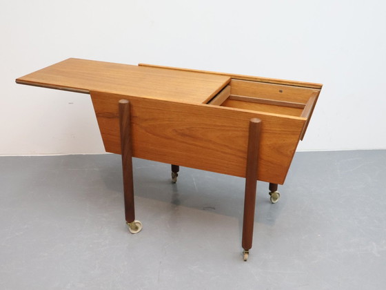 Image 1 of Deens Vintage Fournituren Kastje Op Wieltjes