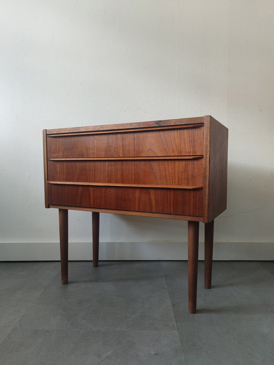 Image 1 of Vintage Deense ladekast in teak