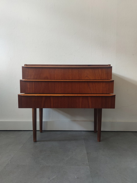 Image 1 of Vintage Deense ladekast in teak