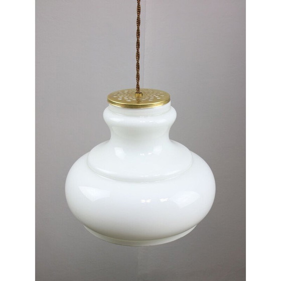 Image 1 of Vintage hanglamp van messing en opaline glas, Italië