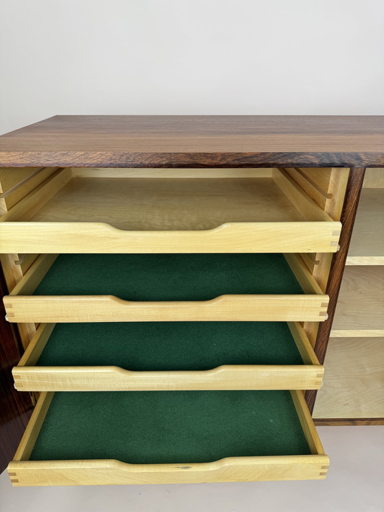 Image 1 of Poul Hundevad Deens Rosewood Dressoir 