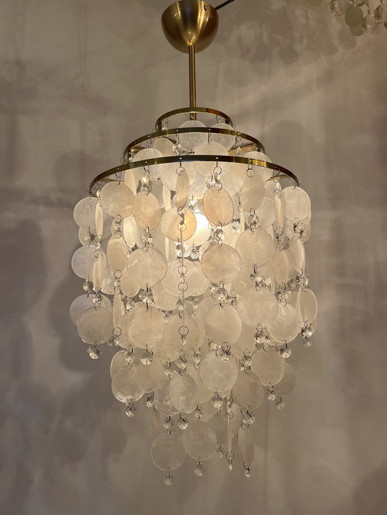Image 1 of Vintage capiz schelpen hanglamp opaline lamp messing frame 