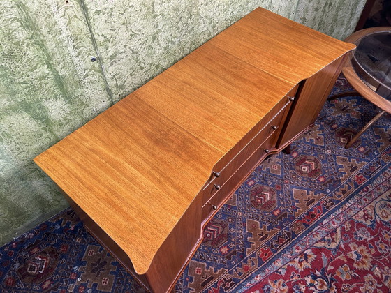 Image 1 of Mid century retro vintage teak dressoir van William Lawrence 1960