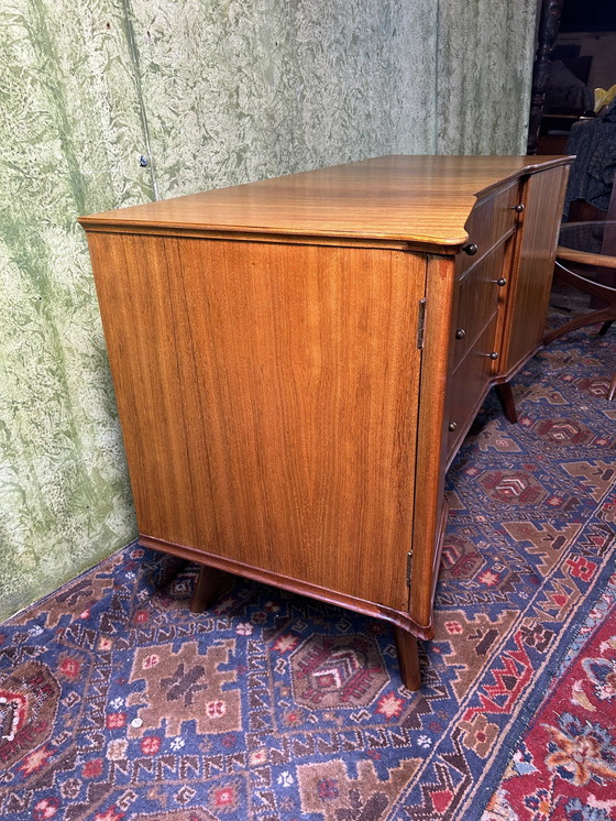 Image 1 of Mid century retro vintage teak dressoir van William Lawrence 1960