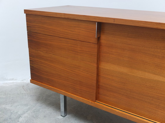 Image 1 of Modernistisch Walnoten Dressoir van Hans Konëcke voor Tecta, 1960S