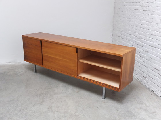 Image 1 of Modernistisch Walnoten Dressoir van Hans Konëcke voor Tecta, 1960S