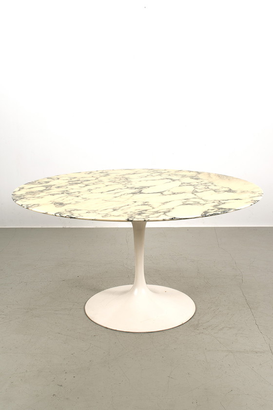 Image 1 of Eero Saarinen voor Knoll eettafel