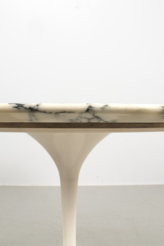 Image 1 of Eero Saarinen voor Knoll eettafel