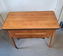 Vintage naaibox trolley