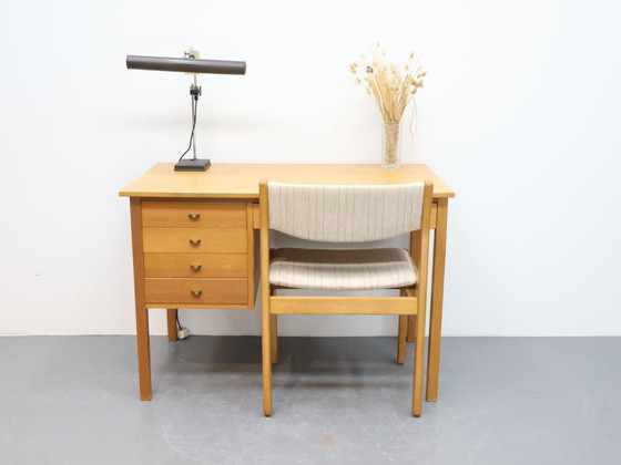 Image 1 of Vintage Bureau Eiken