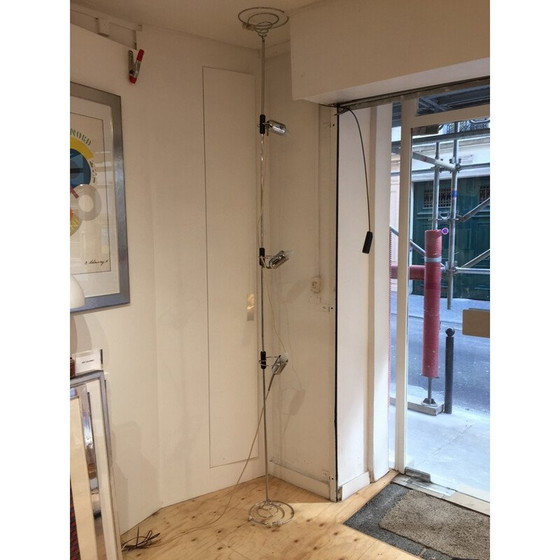 Image 1 of Vintage vloerlamp met 3 verstelbare lampen en spiraalvormige voet, Italië 1960