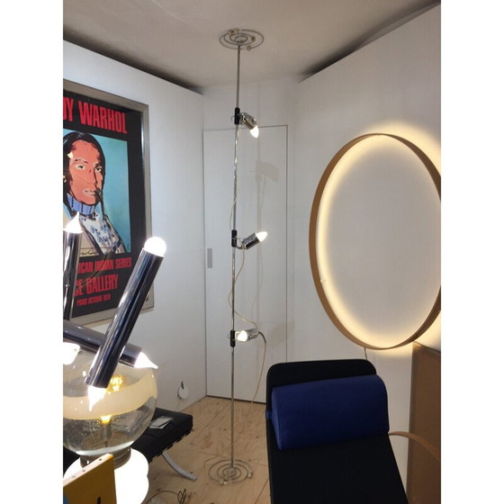 Image 1 of Vintage vloerlamp met 3 verstelbare lampen en spiraalvormige voet, Italië 1960
