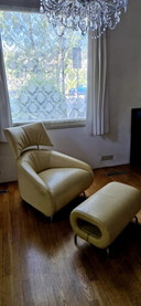 2x Leolux Solymi Stoelen En 1 Poef
