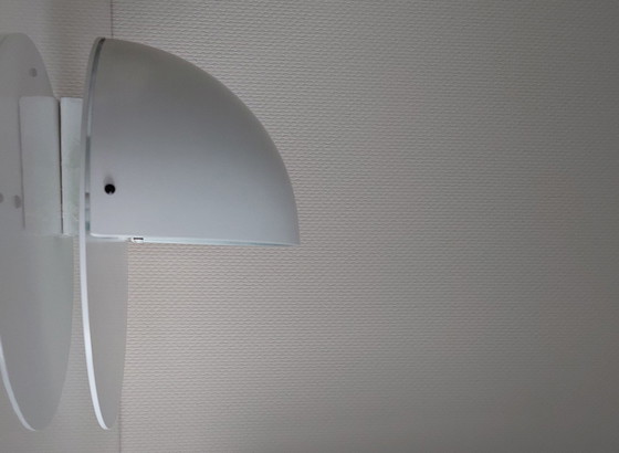 Image 1 of Ronde (Mat) Witte Metalen Wandlamp