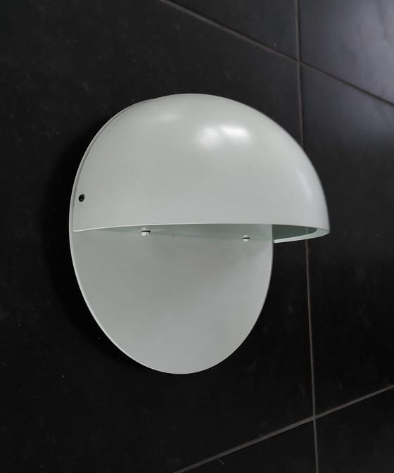 Image 1 of Ronde (Mat) Witte Metalen Wandlamp