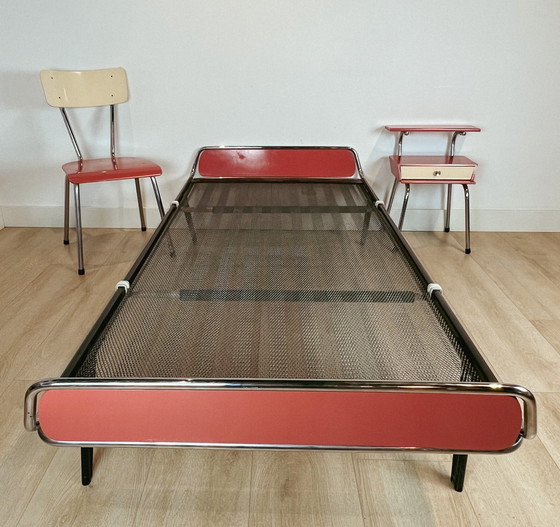 Image 1 of Vintage houten stoel