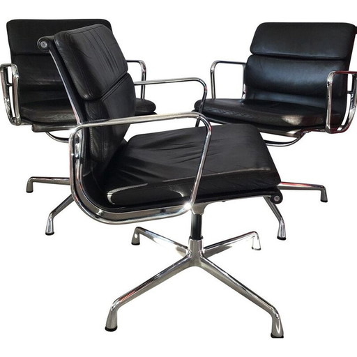 Bruine leren vintage Soft pad fauteuil van Eames