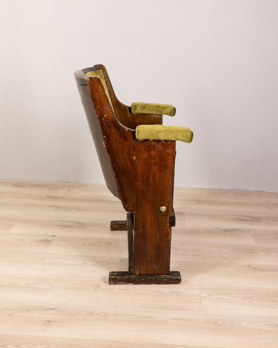 Image 1 of Vintage Italiaanse bioscoopstoel in groen fluweel, jaren 1960