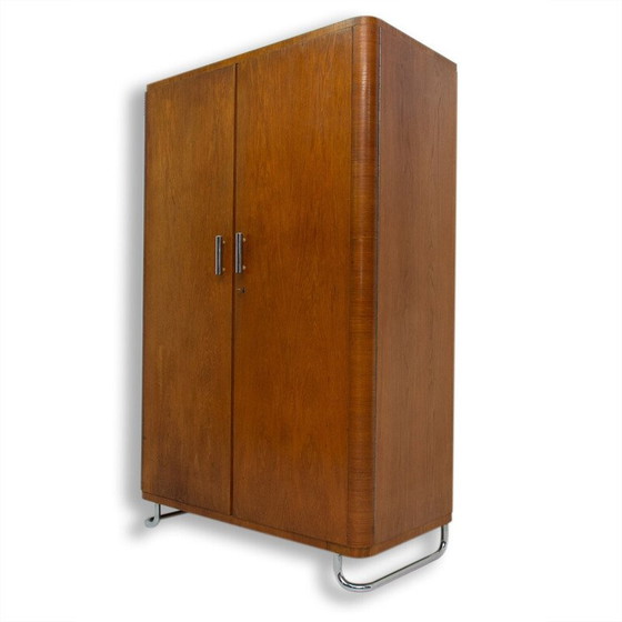 Image 1 of Vintage Bauhaus eikenhouten kast door Vichr en Spol voor Kovona, Tsjecho-Slowakije 1930