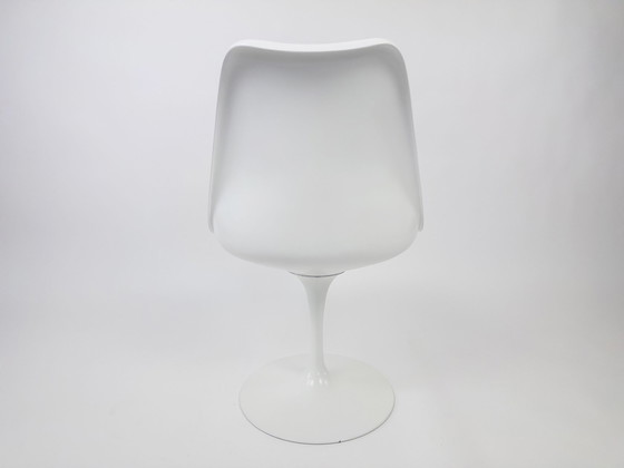 Image 1 of Eero Saarinen Knoll International Tulip stoel